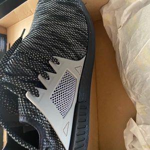 Adidas NMD XR1